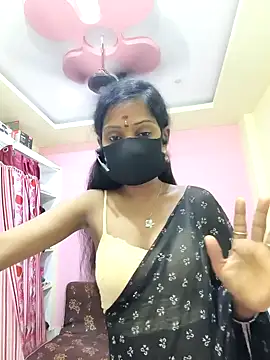 Snapshot of mounika26 chatting on 1, 10, 2025 mounika26 online show from 1, 10, 2025