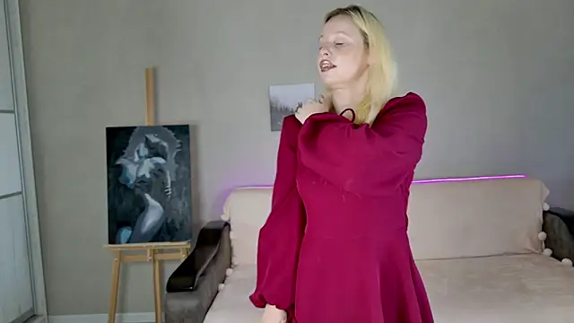 Charming Cutie online show from 23, 9, 2025