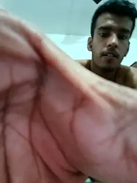 nivedthomas01 online show from 11, 2, 2026