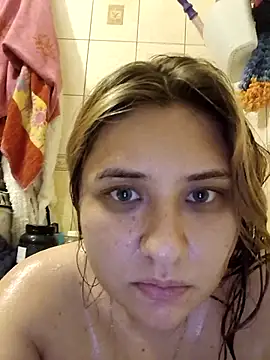 Snapshot of ivorywhisper chatting on 1, 10, 2025 ivorywhisper online show from 1, 10, 2025