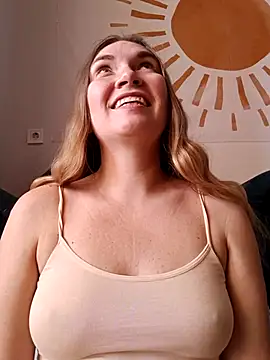 Snapshot of KisaVixen chatting on 1, 11, 2025 KisaVixen online show from 1, 11, 2025