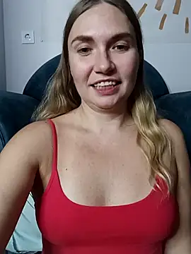 Snapshot of KisaVixen chatting on 26, 9, 2025 KisaVixen online show from 26, 9, 2025