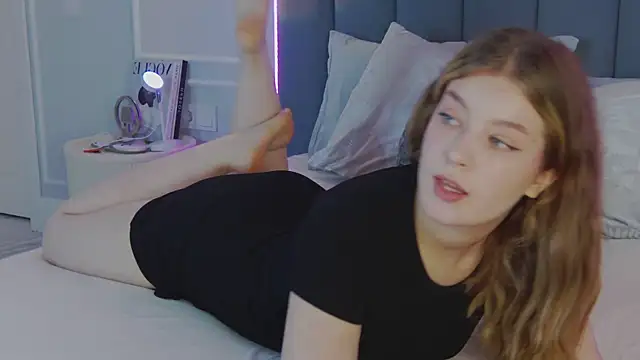 Mila Synn online show from 26, 9, 2025
