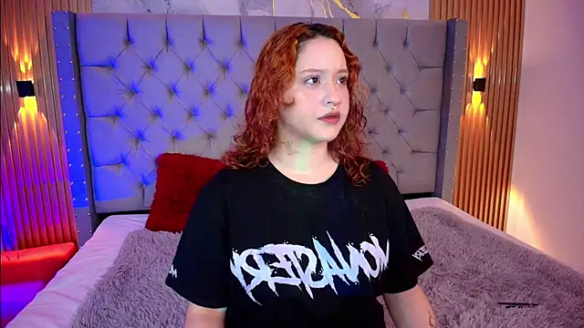 Suxan White  online show from 6, 2, 2026