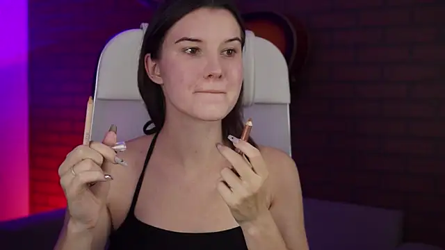 AgataWillis online show from 23, 10, 2025