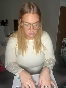 MysteriousMylaX online show from 17, 12, 2025