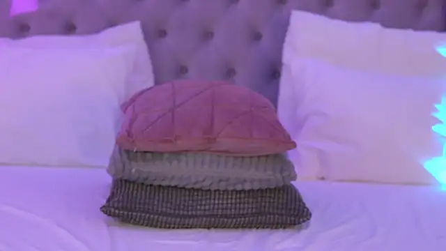 NovaDiamond online show from 17, 4, 2026