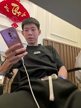 linh21107 online show from 19, 4, 2026