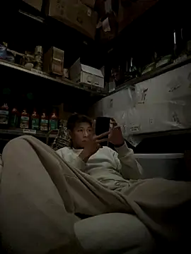 linh21107 online show from 23, 11, 2025