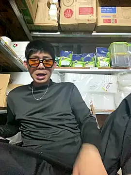 linh21107 online show from 5, 11, 2025