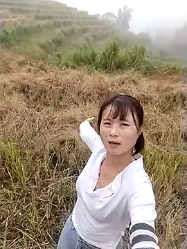 linda bae00 online show from 24, 10, 2025