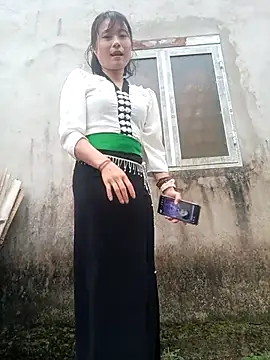 linda bae00 online show from 11, 3, 2026