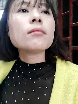 Snapshot of linda_bae00 chatting on 23, 12, 2025 linda bae00 online show from 23, 12, 2025