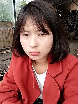 Snapshot of linda_bae00 chatting on 18, 12, 2025 linda bae00 online show from 18, 12, 2025