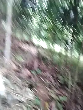 Snapshot of linda_bae00 chatting on 17, 12, 2025 linda bae00 online show from 17, 12, 2025