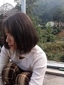 Snapshot of linda_bae00 chatting on 15, 12, 2025 linda bae00 online show from 15, 12, 2025