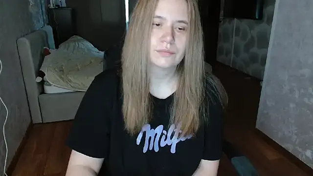 AdelinaLawson online show from 13, 5, 2026