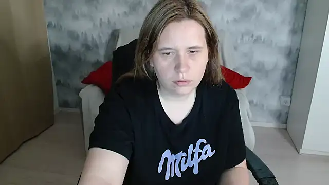 AdelinaLawson online show from 19, 4, 2026