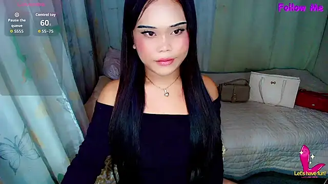 Cassandra Luxx online show from 19, 6, 2026