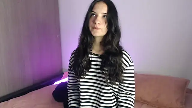   abrill   online show from 19, 12, 2025