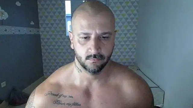 JeanCafa online show from 11, 4, 2026