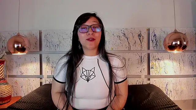 Skye bluee  online show from 12, 9, 2025