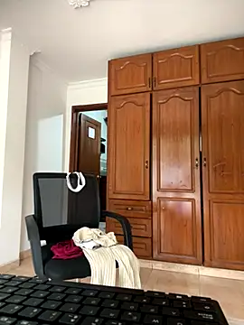 olivia jass online show from 15, 10, 2025