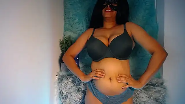 Spicy Maxy online show from 27, 6, 2026