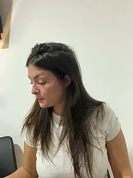 Snapshot of Danielaeliana chatting on 29, 5, 2026 Danielaeliana online show from 29, 5, 2026