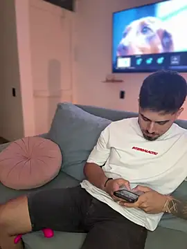 Tomas Olivia online show from 7, 2, 2026