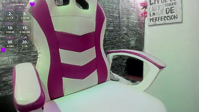 karoll  sex online show from 17, 10, 2025