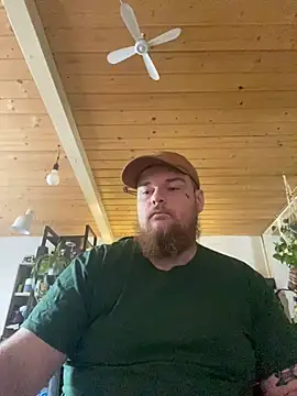 Snapshot of JohnDrippingCum chatting on 28, 10, 2025 JohnDrippingCum online show from 28, 10, 2025