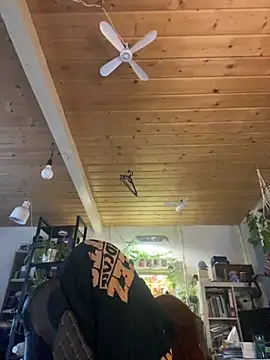 Snapshot of JohnDrippingCum chatting on 25, 9, 2025 JohnDrippingCum online show from 25, 9, 2025