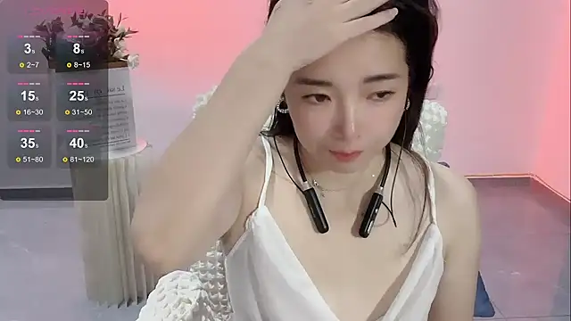 Xiali-166 online show from 19, 9, 2025