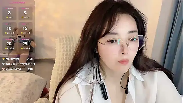 Xiali-166 online show from 13, 2, 2026