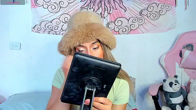 Snapshot of brihanna_cooper chatting on 21, 5, 2026 brihanna cooper online show from 21, 5, 2026