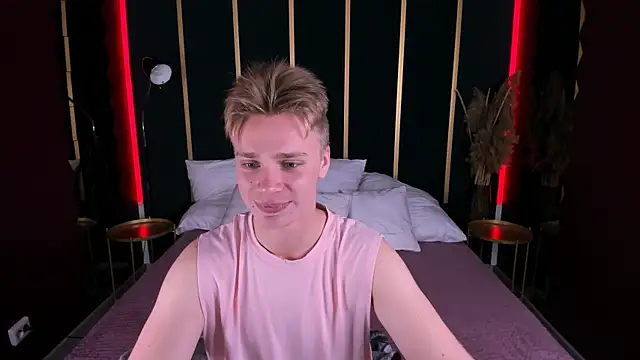 LawrenceMiles online show from 13, 10, 2025