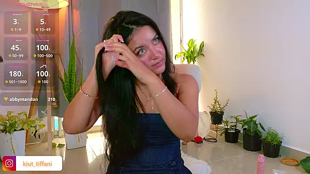 Kiut tiffanii online show from 18, 9, 2025