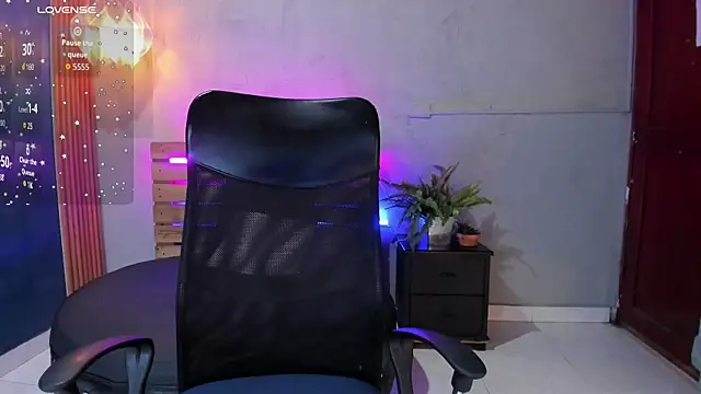 Daiisy kiss online show from 26, 11, 2025