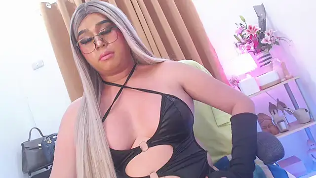 miss ashly  online show from 22, 9, 2025