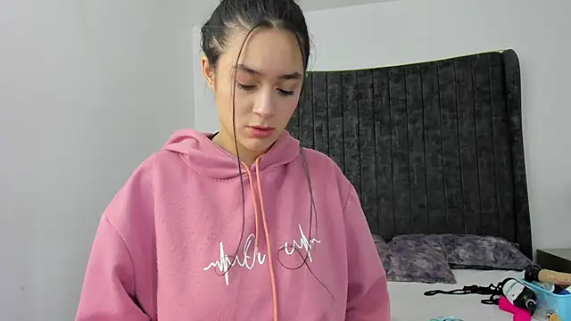 Snapshot of EmilyHanks_ chatting on 25, 4, 2026 EmilyHanks online show from 25, 4, 2026