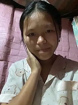 milo bae online show from 14, 3, 2026