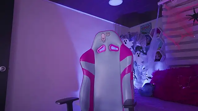 Lana Dreams  online show from 21, 10, 2025