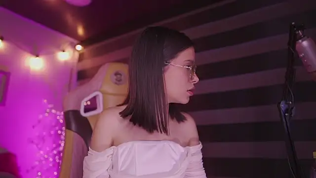 Lana Dreams  online show from 19, 11, 2025