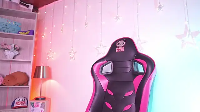 Lana Dreams  online show from 11, 11, 2025