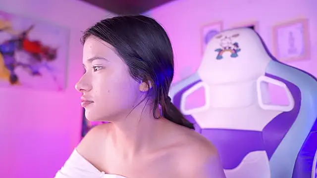 Lana Dreams  online show from 6, 11, 2025