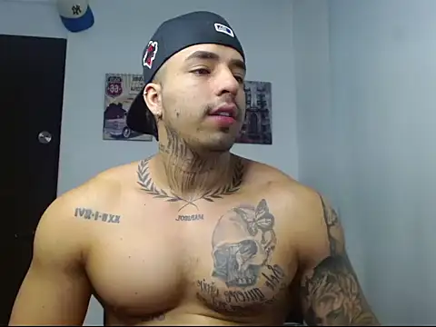 Snapshot of ragnar_phoenix chatting on 24, 10, 2025 ragnar phoenix online show from 24, 10, 2025