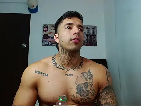 Snapshot of ragnar_phoenix chatting on 21, 10, 2025 ragnar phoenix online show from 21, 10, 2025