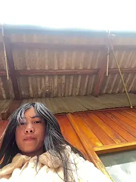 EmLy02 online show from 3, 12, 2025