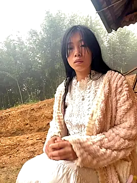 EmLy02 online show from 2, 11, 2025